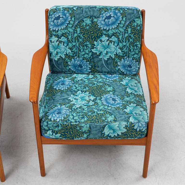 Folke Ohlsson, a pair of 'USA 75' armchairs, Dux, Sweden, 1960's.