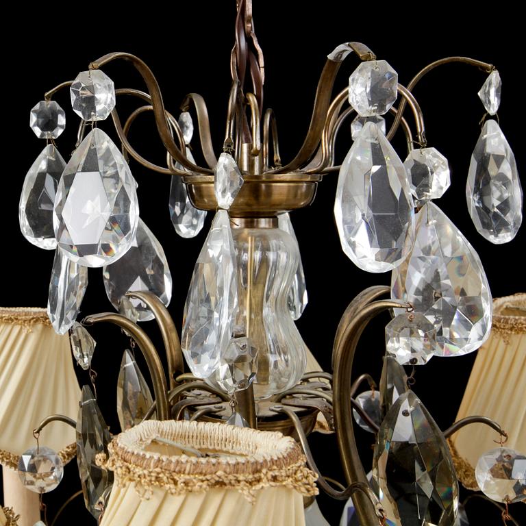 LJUSKRONA, rokokostil, omkr 1900-talets mitt. Höjd: 55 cm.