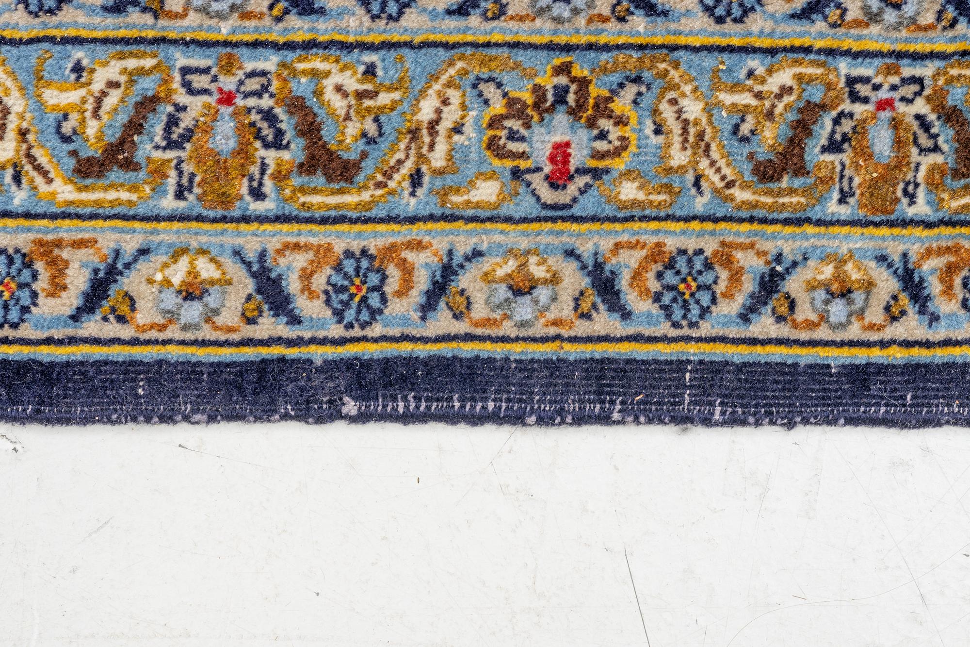 Carpet, oriental, approx. 390 x 285 cm.