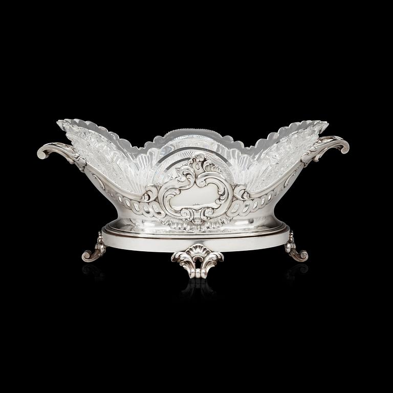 A Fabergé 20th century silver and glass jardiniere, Moscow 1908-1917. Inventory no 41158. Imperial Warrant.