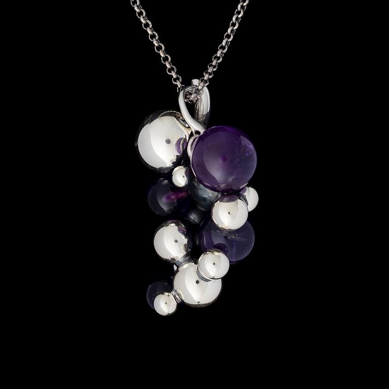 GEORG JENSEN, riipus "Moonlight grapes", ametistit, hopeaa.