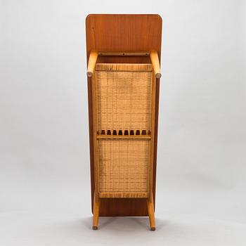 An oak and tek coffee table by Hans J Wegner for Andreas Tuck, 1960s.