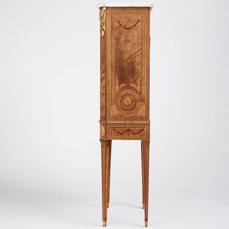 A Gustavian secretaire by George Haupt.