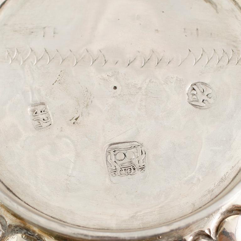 SKÅL, silver, möjligen Holland, 1800-tal. Vikt ca 360 gram.