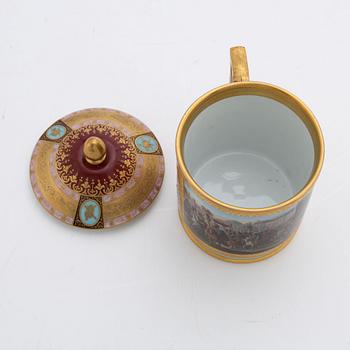 An Empire period Vienna porcelain cup with cover, first part of the 19th Century.