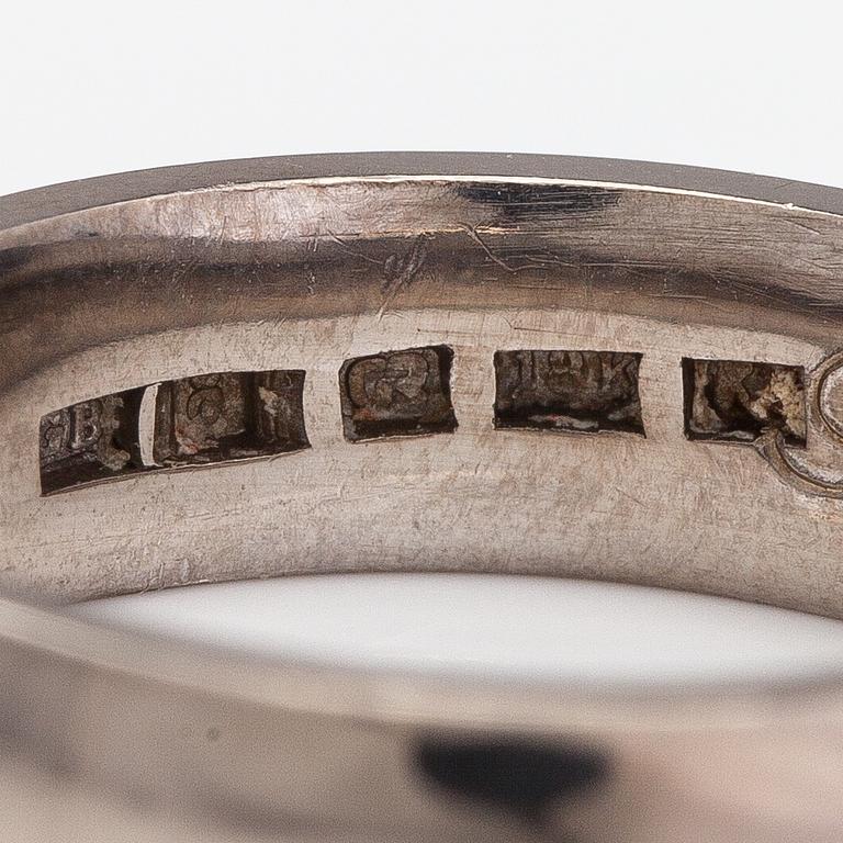 Ring, 18K vitguld, diamant ca 0.10 ct. Gunnar Berg Silver, Malmö.