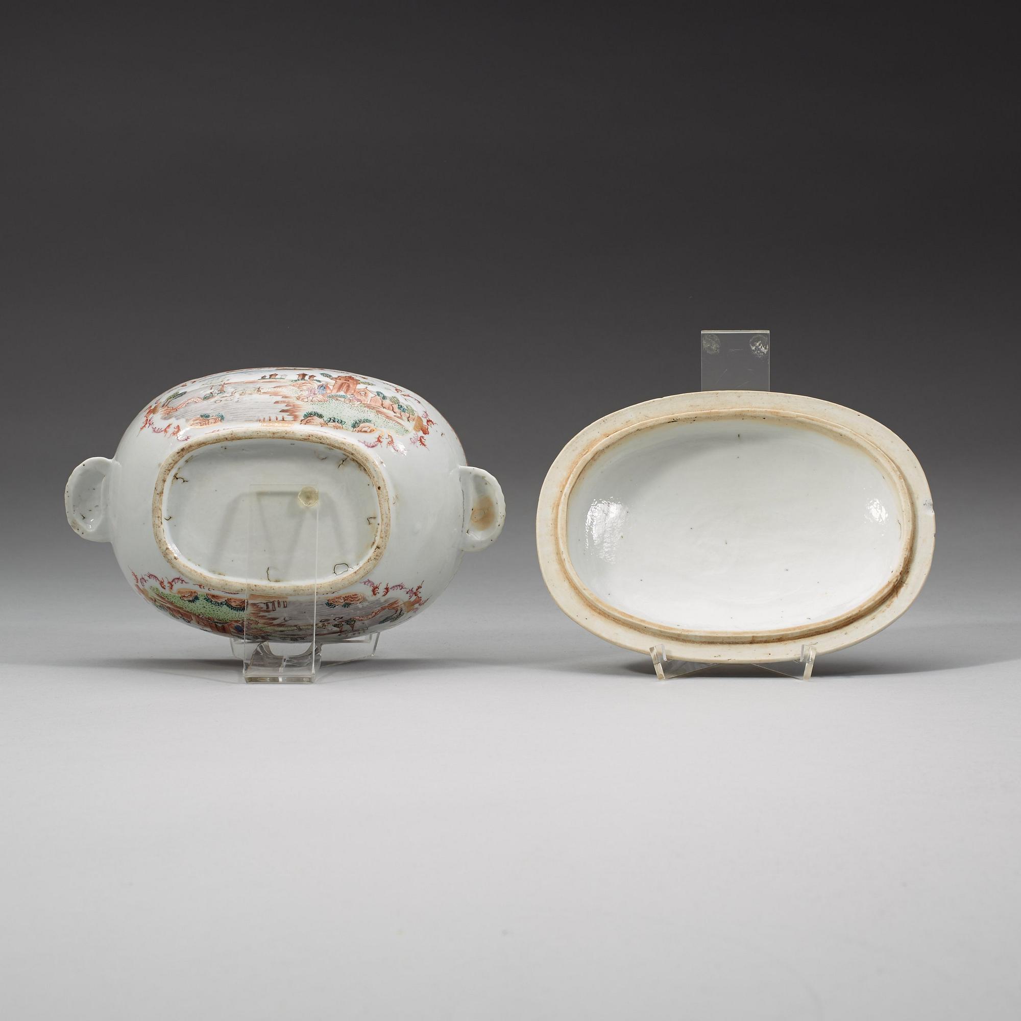 TERRIN med LOCK och FAT, kompaniporslin. Qingdynastin, Qianlong (1736-95).