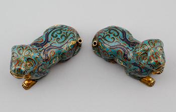 FIGURER, 1 par, cloisonné, Kina, Qing dynasti 1662-1912.
