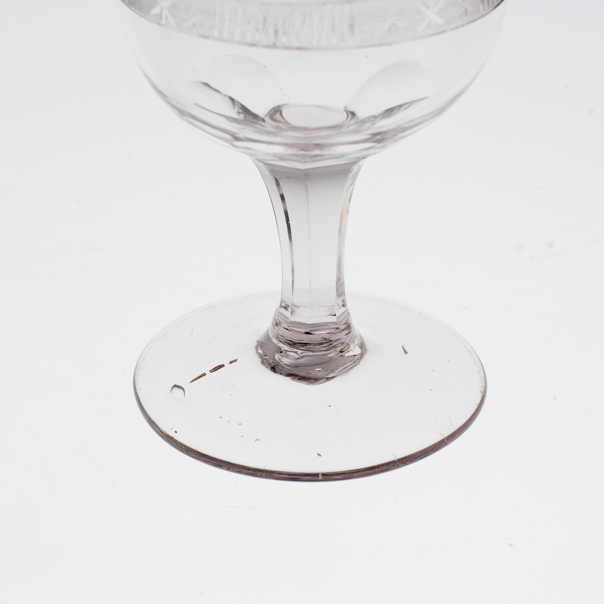 TWO WINE GLASSES, 18th/19th century.