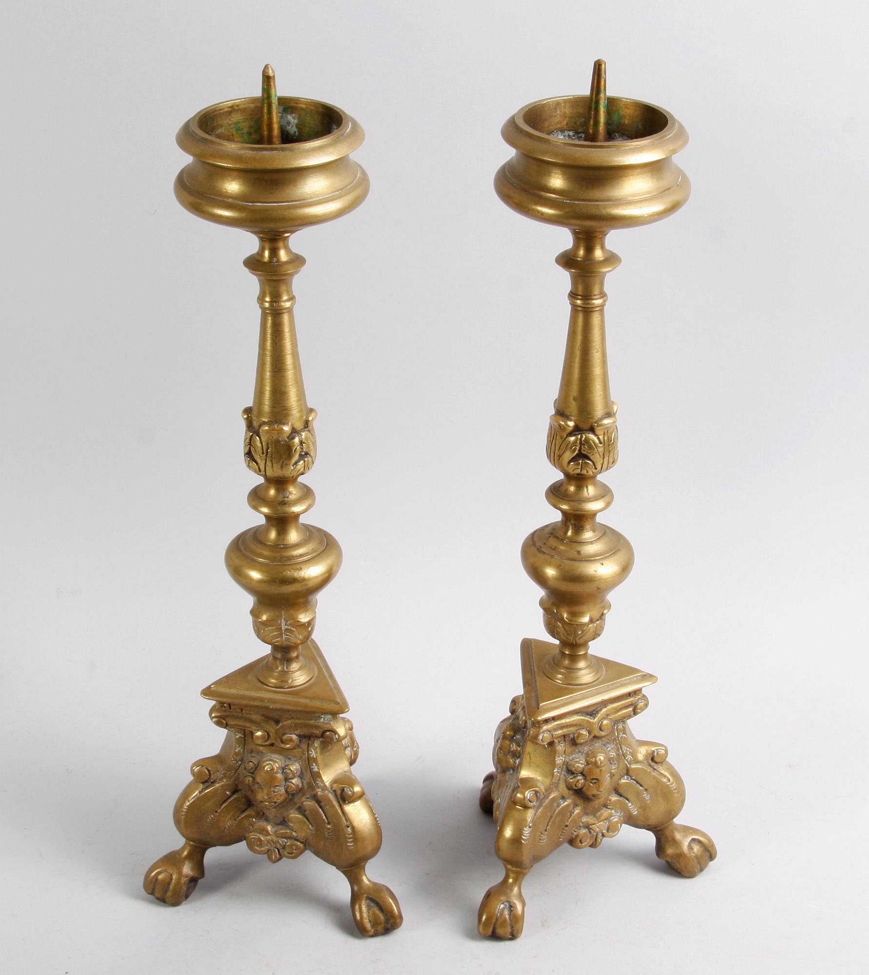 LJUSSTAKAR, ett par, malm, barockstil, 1900-tal.