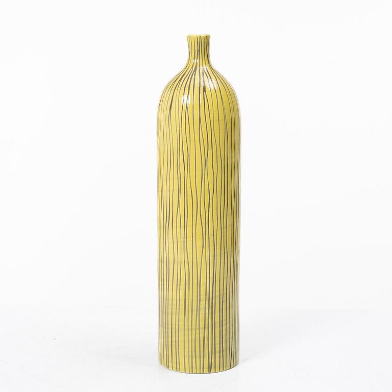Mari Simmulson, vas, "Vibrato", Upsala-Ekeby.