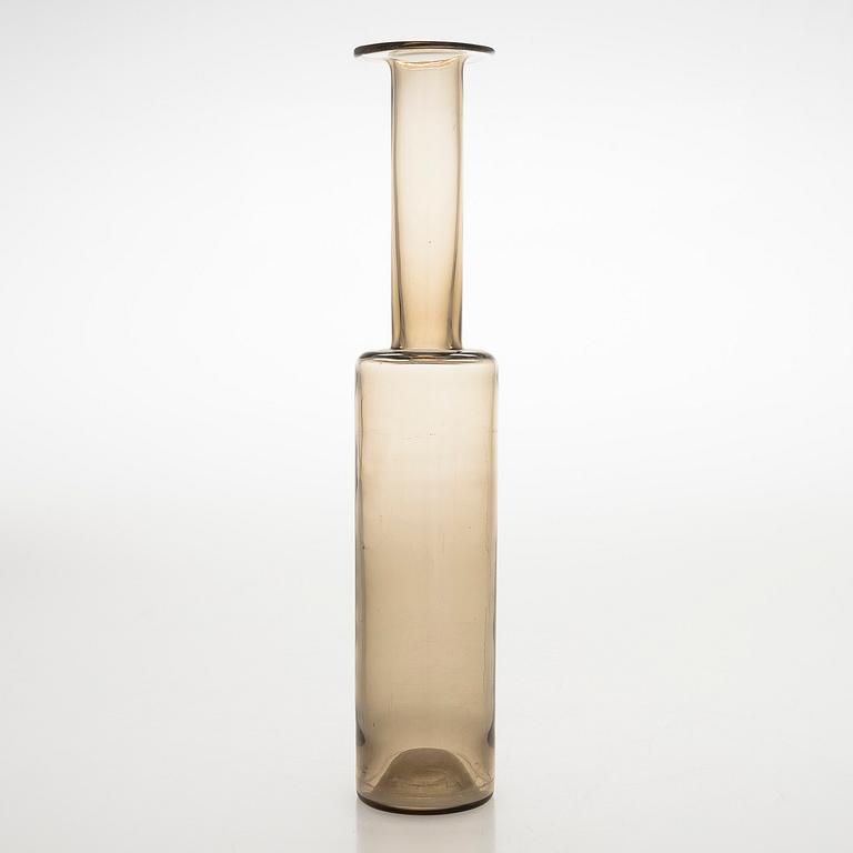 Nanny Still, flaska, modell 1737, signerad Riihimäen Lasi O.Y. Nanny Still.