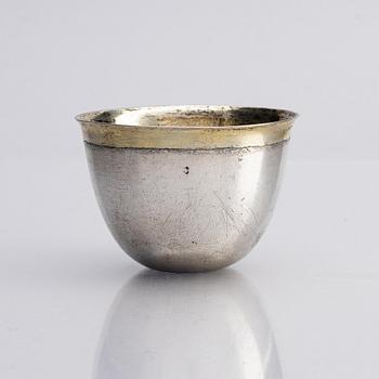 Hans Hansson Brun, tumlare, delvis förgyllt silver, Malmö 1695. Barock.