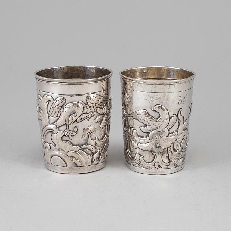 Two Russian 18th century silber beakers, unidentified makers mark, Moscow.