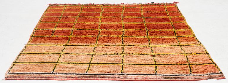 Matta, semiantik Marocko, ca 225 x 171 cm.