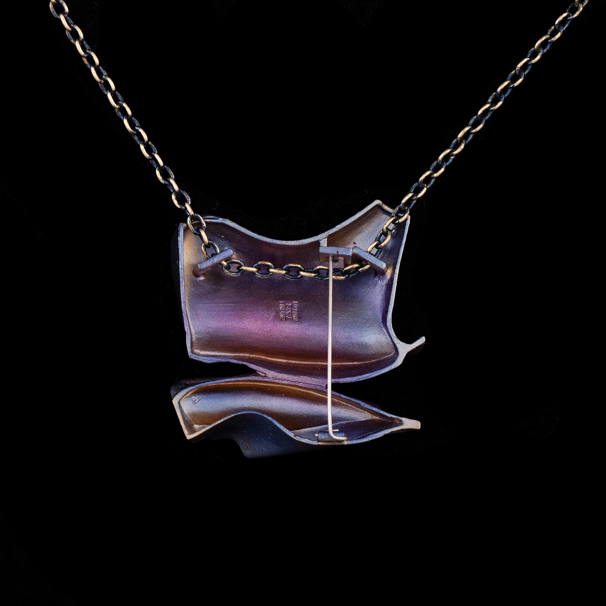 HÄNGSMYCKE / BROSCH, Daytona, eldbrons, Björn Weckström, Lapponia, 1970-tal.