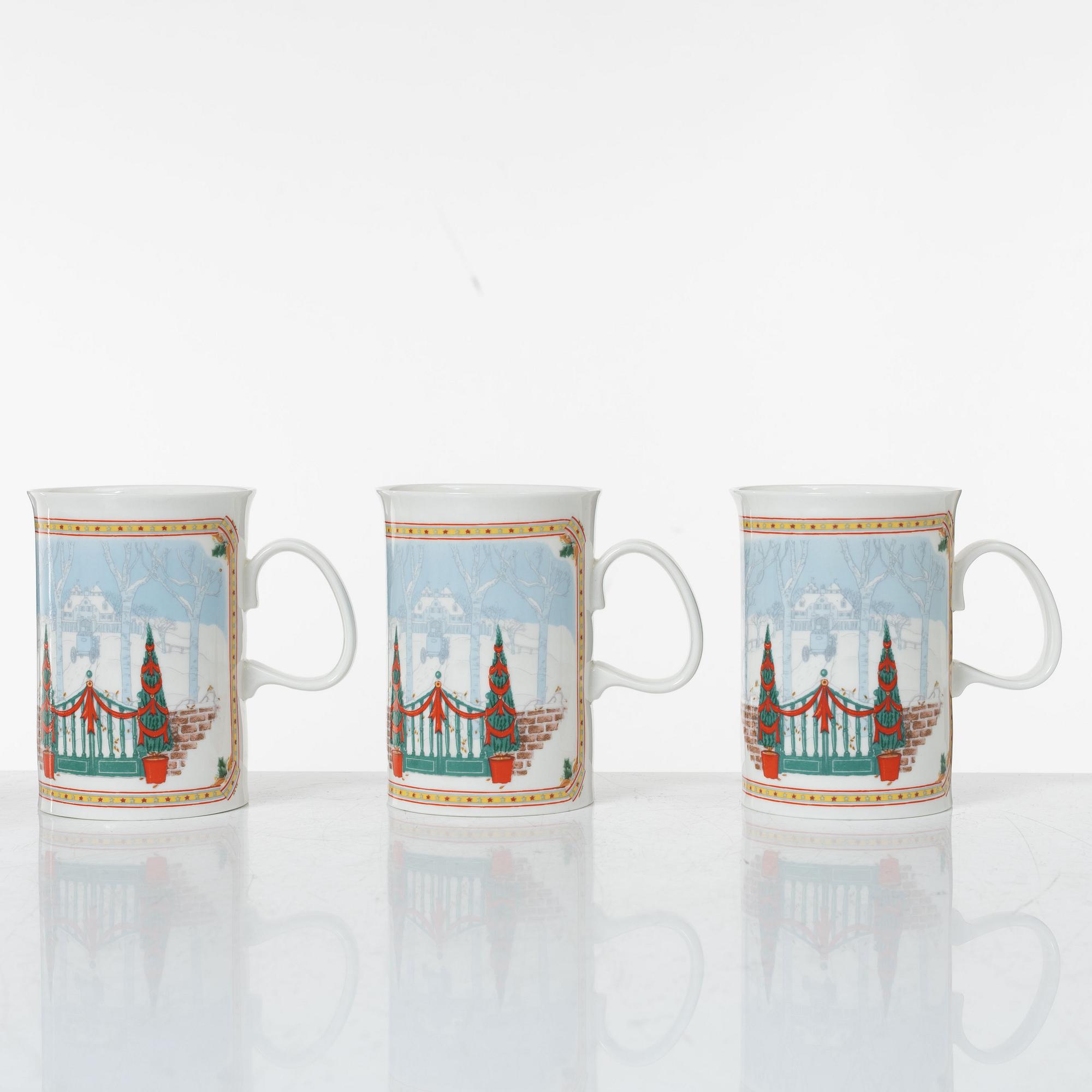 Gucci, A set of six vintage christmas mugs.