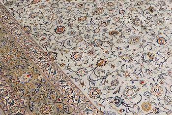 A so called Royal Kashan carpet, c. 390 x 310 cm.