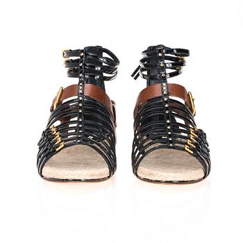 SKOR, MiuMiu.