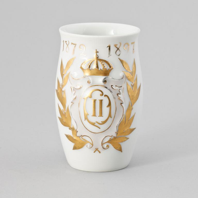 MINNESBÄGARE, porslin, Rörstrand 1897.