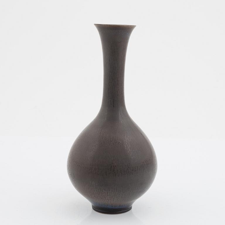 Berndt Friberg, a stoneware vase, Gustavsberg studio, Sweden, mid 20th century, possibly 1952.