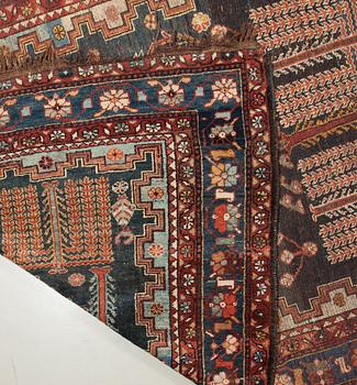 MATTA, nomad. Ca 345x147 cm.