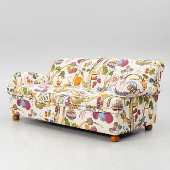Josef Frank, a model 703 sofa, Svenskt Tenn, 2017.