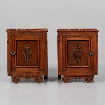 SÄNGBORD, ett par, 1900-talets första hälft.