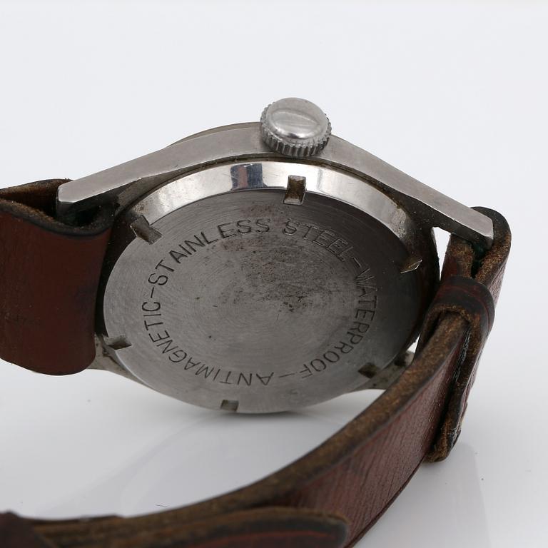 ARMBANDSUR, 2 st, stål, bland annat Omega, 1950/60-tal.
