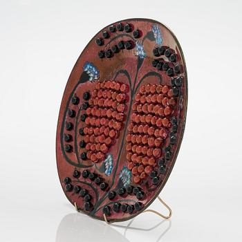Birger Kaipiainen, a decorative ceramic plate signed Kaipiainen Arabia.