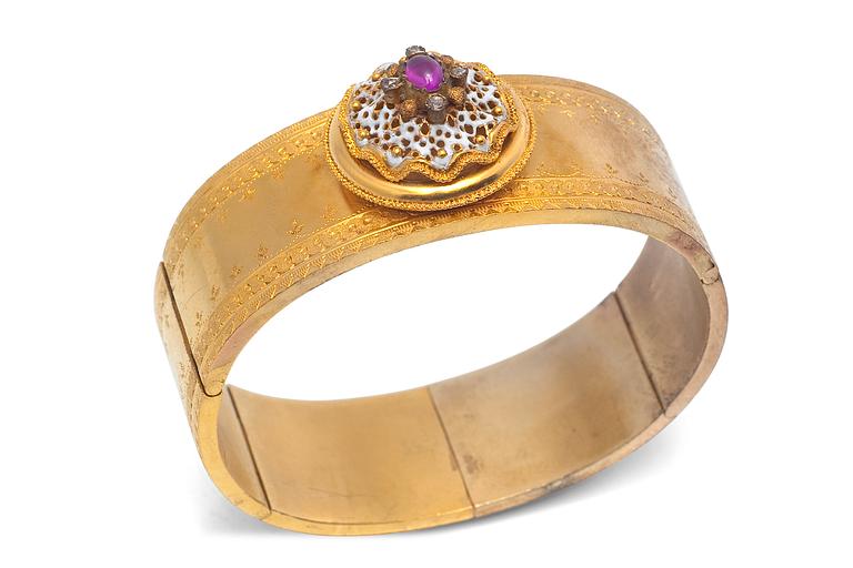 ARMBAND.