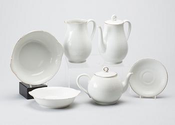 SERVISDELAR, 65+3 delar, "Swedish grace",  Louise Adelborg för Lidköping samt Rörstrand. 1900-tal.