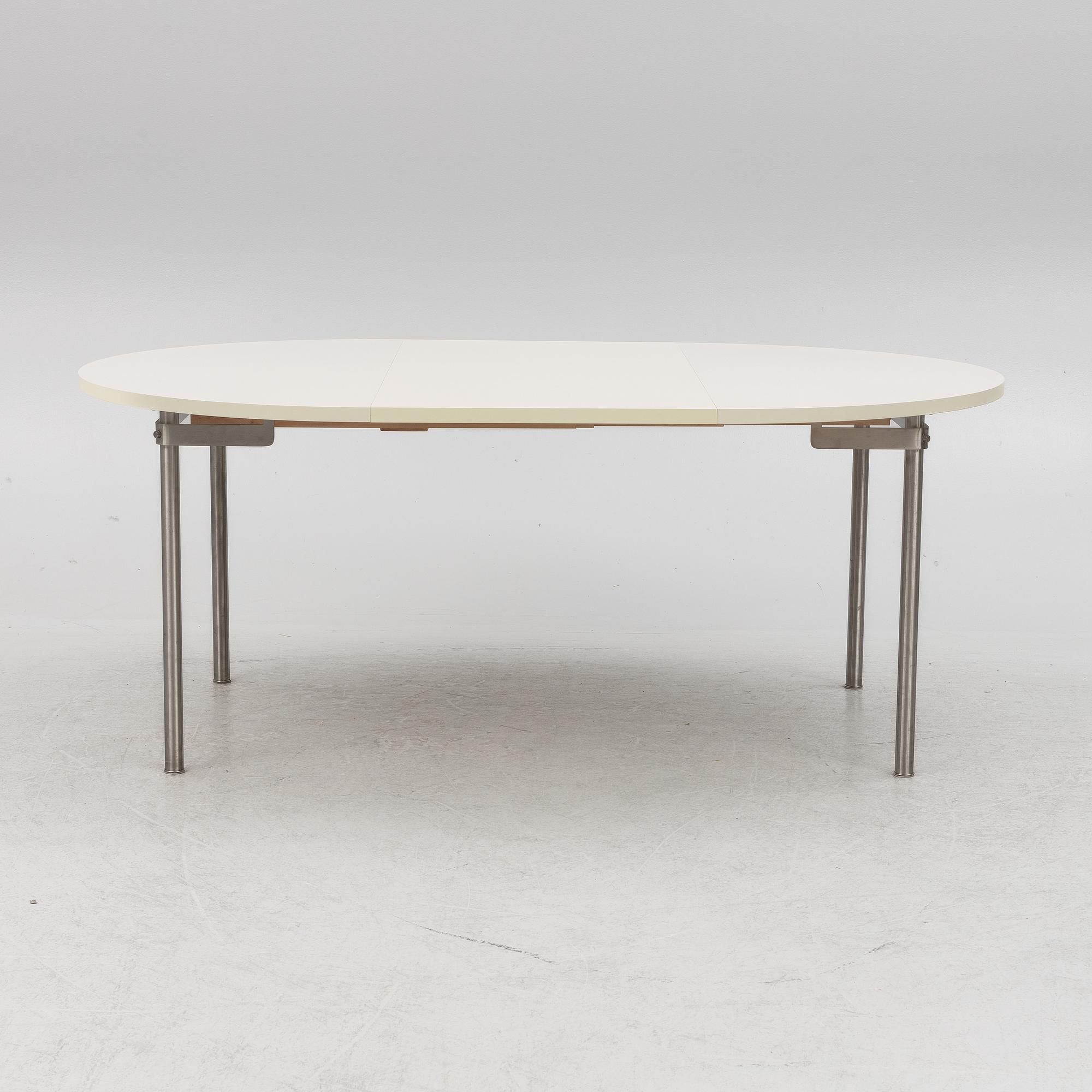 Hans J. Wegner, a dining table, 'CH 388', Carl Hansen & Son.