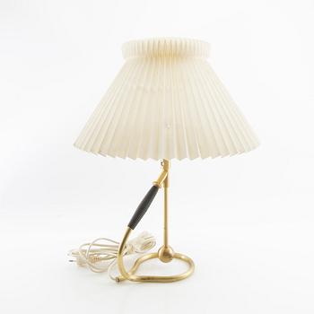 Kaare Klint, Bordslampa modellnr 306 Le Klint Danmark 1900-talets mitt.
