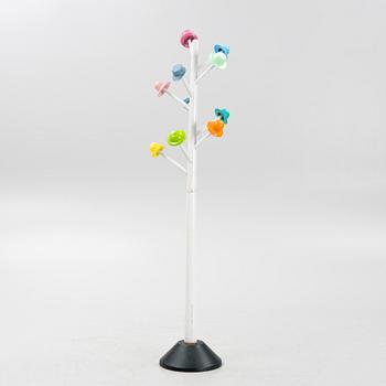 Albero dei Cappelli, a coat hanger, Ugo Nespolo for Origlia, Italy.