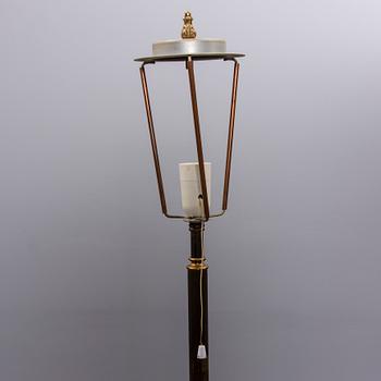 GOLVLAMPA, 1900-talets senare hälft.