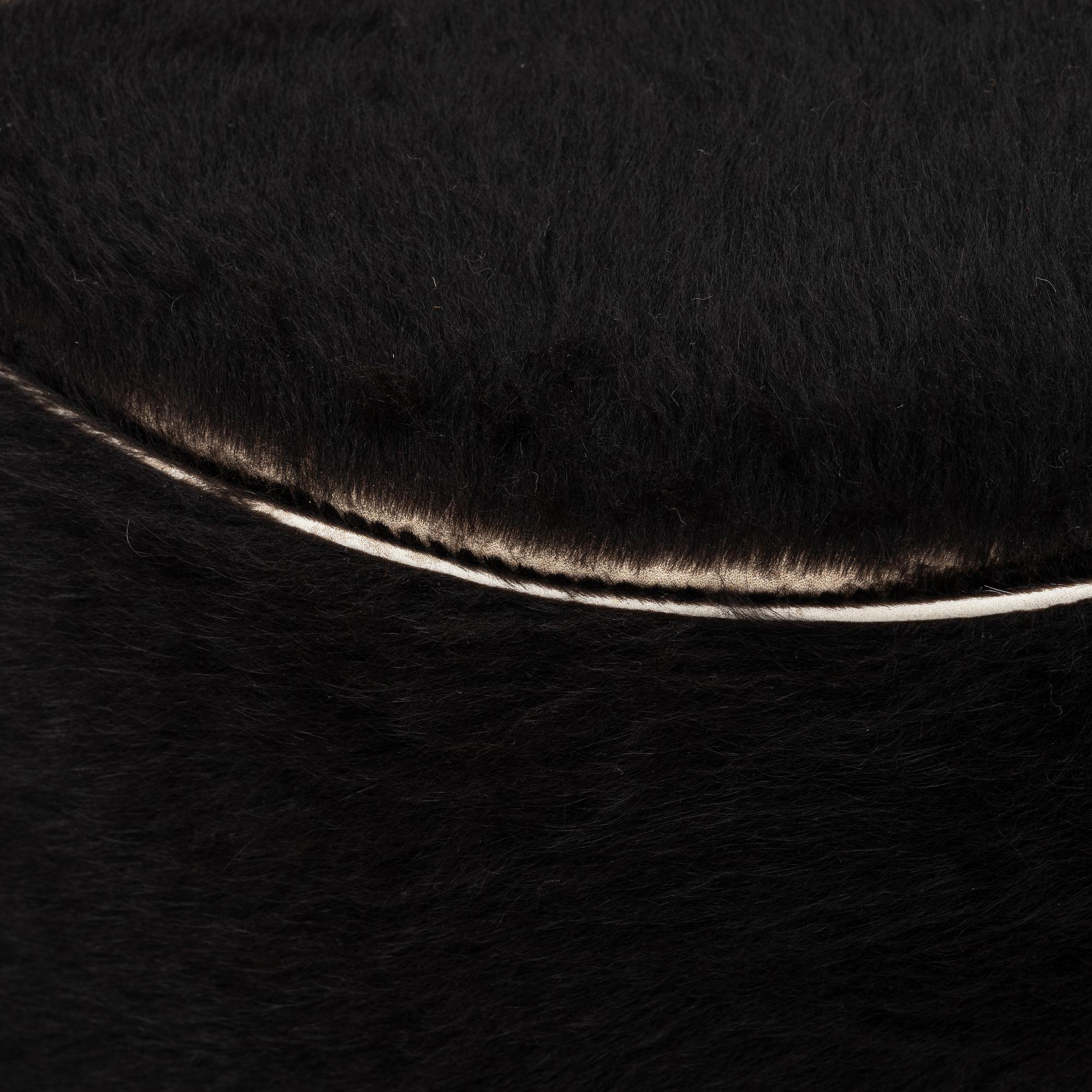 Niels Gammelgaard, Pallar, ett par, ur kollektionen Ikea "Stockholm" 2006.