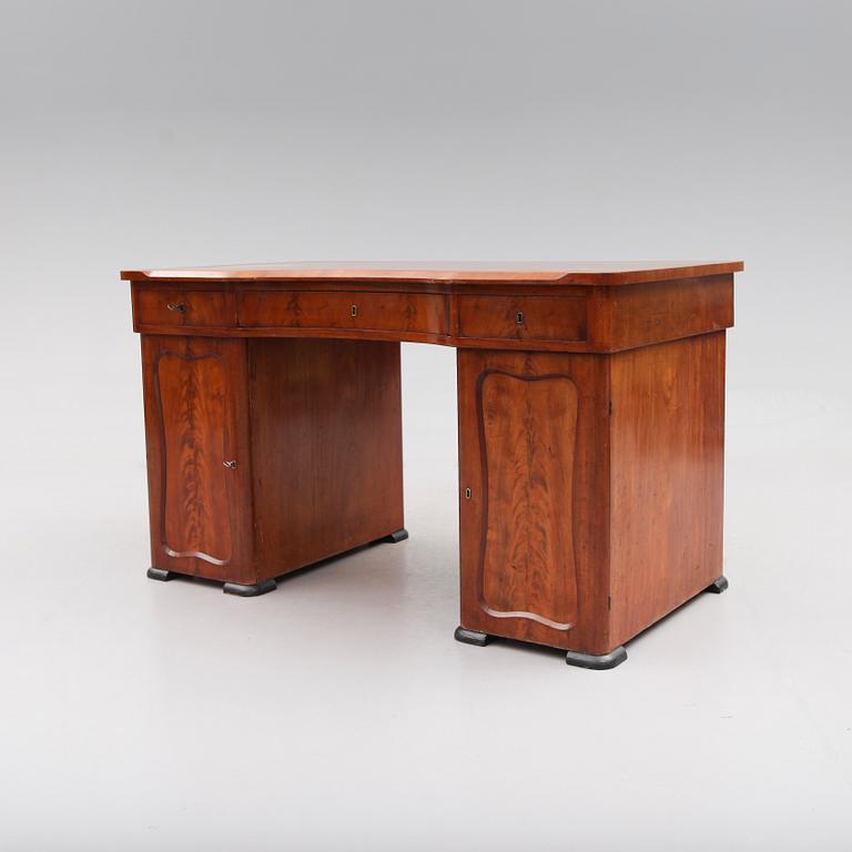 HURTSSKRIVBORD, 1800-talets andra hälft.