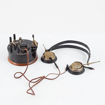 Crystal receiver 1935 and AEG receiver.