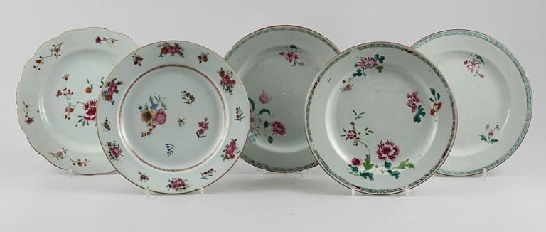 TALLRIKAR, 5 st, porslin, Kina, 1700-tal.