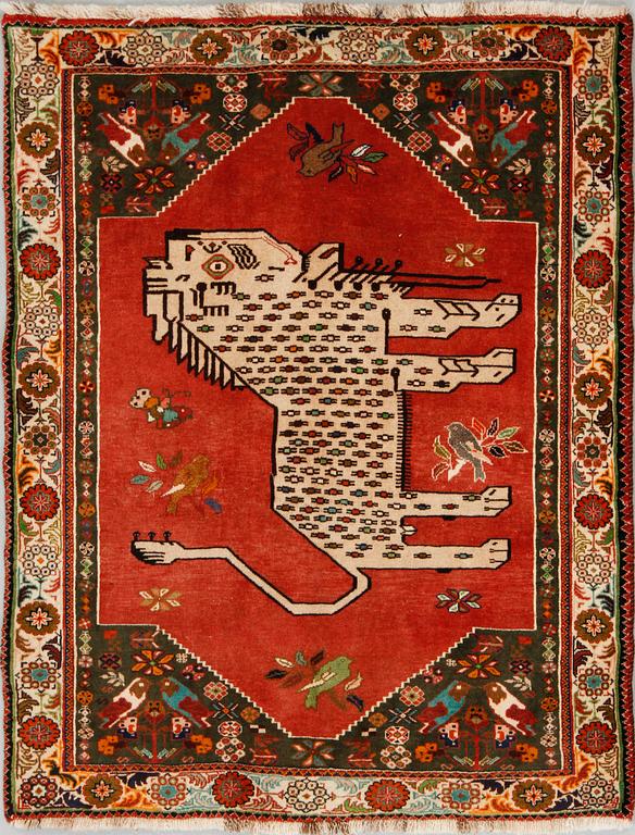 MATTA, Kashgai, ca 146 x 113 cm.
