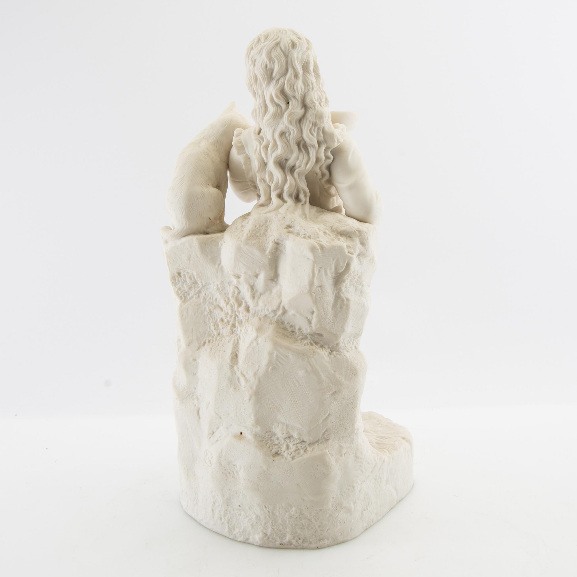 Dekorativ skulptur Flicka med katt biskvi 1900-tal.