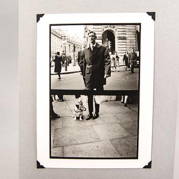 Walter Hirsch, a book and a signed and numbered photography 17/33.