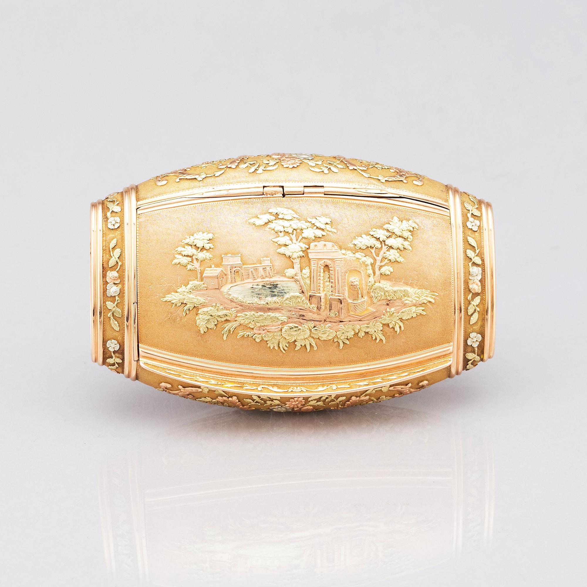 A French gold box en quatre couleurs, marks of Christian Petschler, Paris 1814-1822.