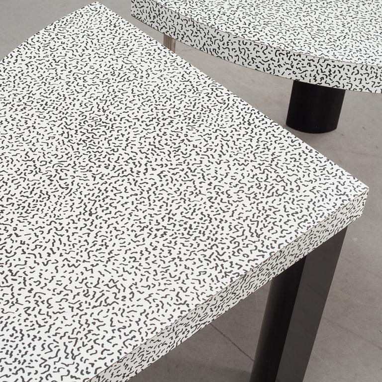 BORD, 2 st. "Cantone", Ettore Sottsass, Memphisgruppen. Italien.