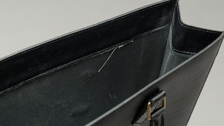 VÄSKA, "Sac Plat Epi", Louis Vuitton.