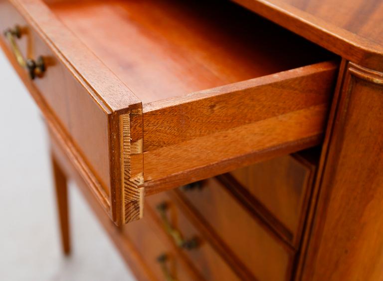SIDEBOARD, Carl Cederholm, Stil & Form, 1900-talets första hälft.