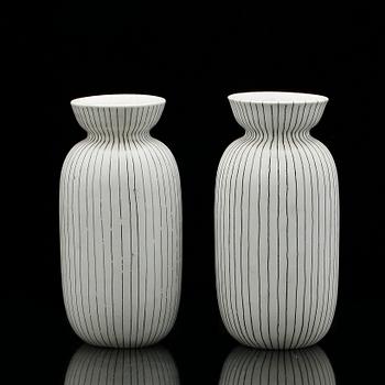 VASER, ett par,"Filigran" Stig Lindberg, Gustavsberg.