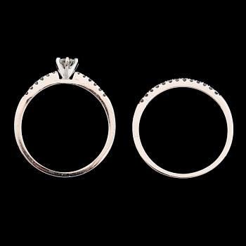 RINGAR, 1 par, 14K vitguld, briljantslipade diamanter tot ca 0.50 ct. Total vikt ca 3 g.