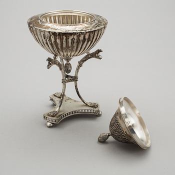 STRÖSOCKERSKÅL med LOCK, silver, GAB, Stockholm, 1905. Vikt ca 572g.